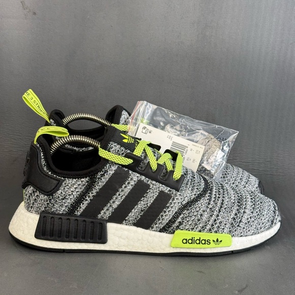 Adidas NMD_R1 sneakers 